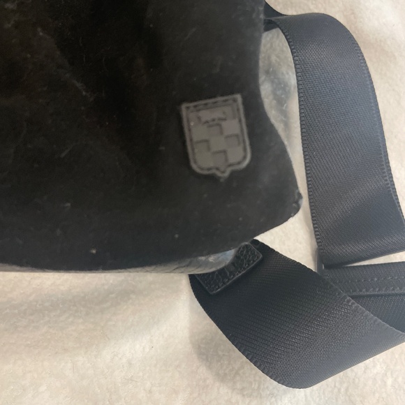 Vince Camuto Surbo bag - Picture 10 of 11